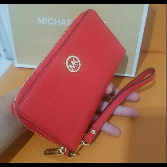 Michael Kors wallet iPhone large Red New - Picture 7 of 8